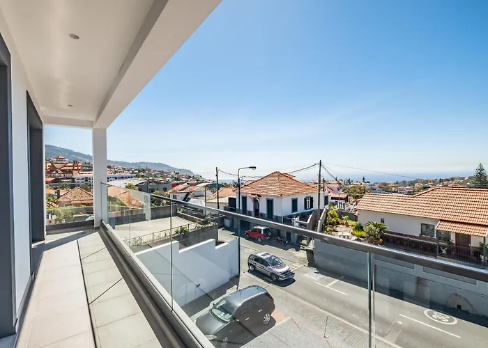Contemporary Residence C By Madeira Sun Travel